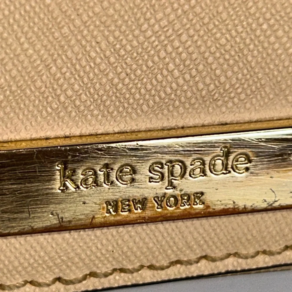 Pre loved Kate Spade laurel way Carsen blush crossbody bag